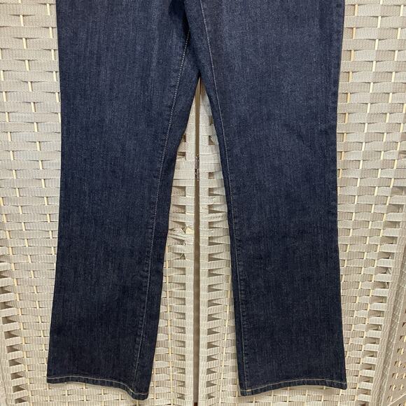 Talbots Outlet Curvy Bootcut Jeans Size 6 32” Inseam Dark Wash Denim Mid-Rise - Picture 4 of 9